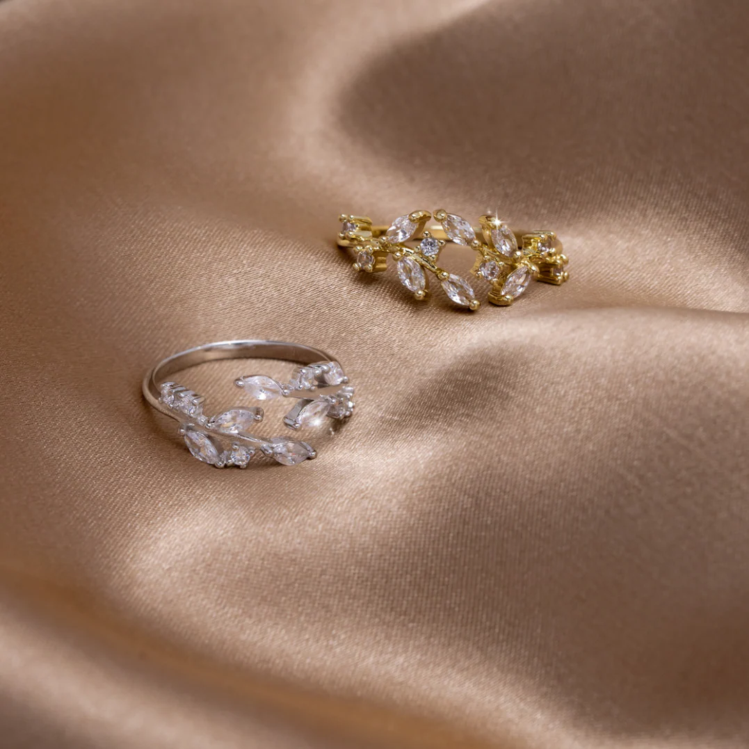 18 Karat Goldring mit Kristallranke - Image 4