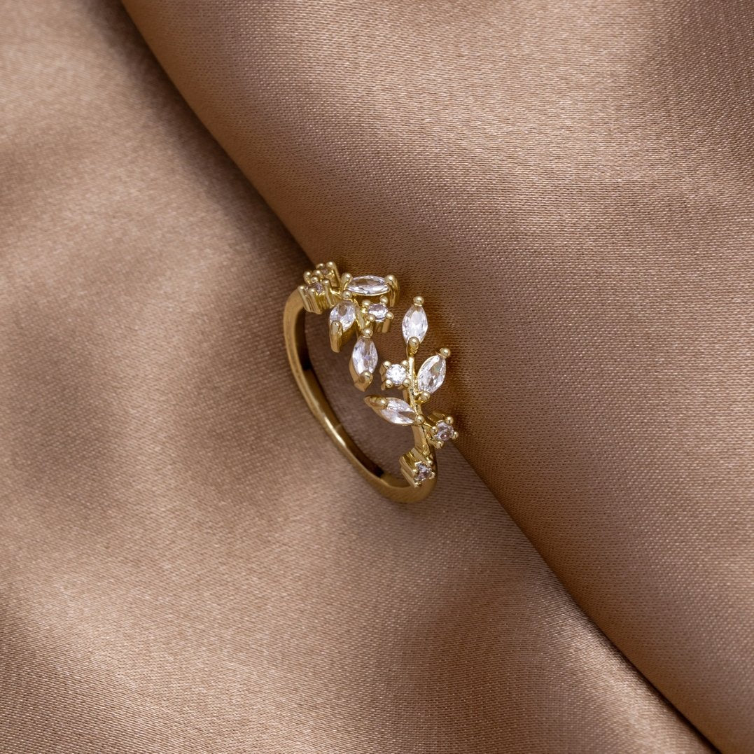 18 Karat Goldring mit Kristallranke - Image 5