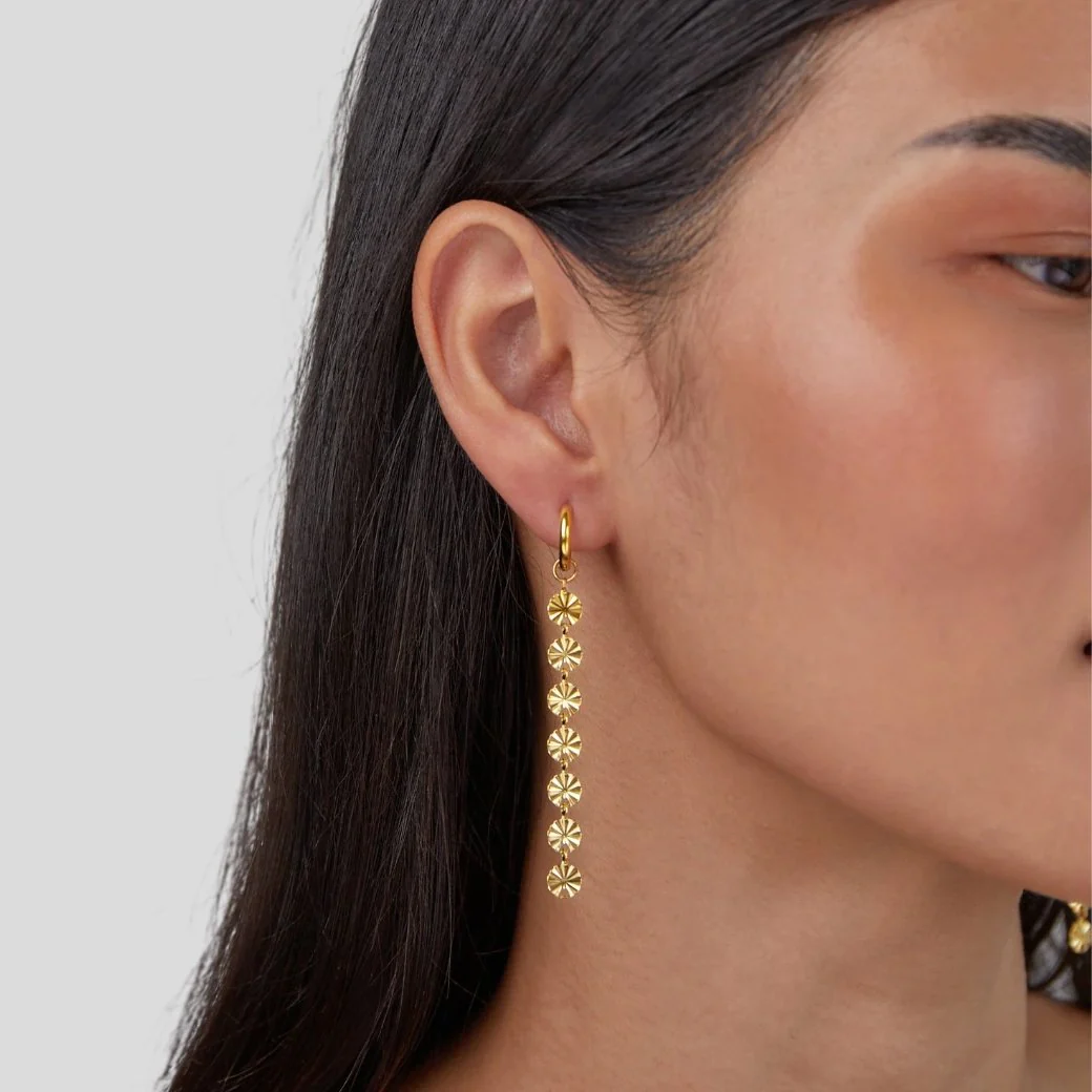 18K Gold-Plättchen-Ohrringe „Amari“  - Image 8