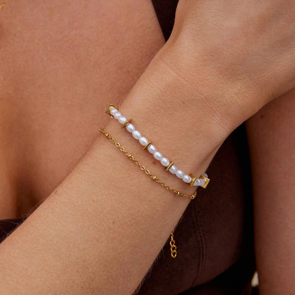 Aria Mehrlagiges Perlenarmband - Image 2