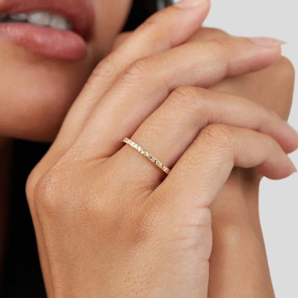 Goldring mit Kristallen „Arquette“  - Image 4