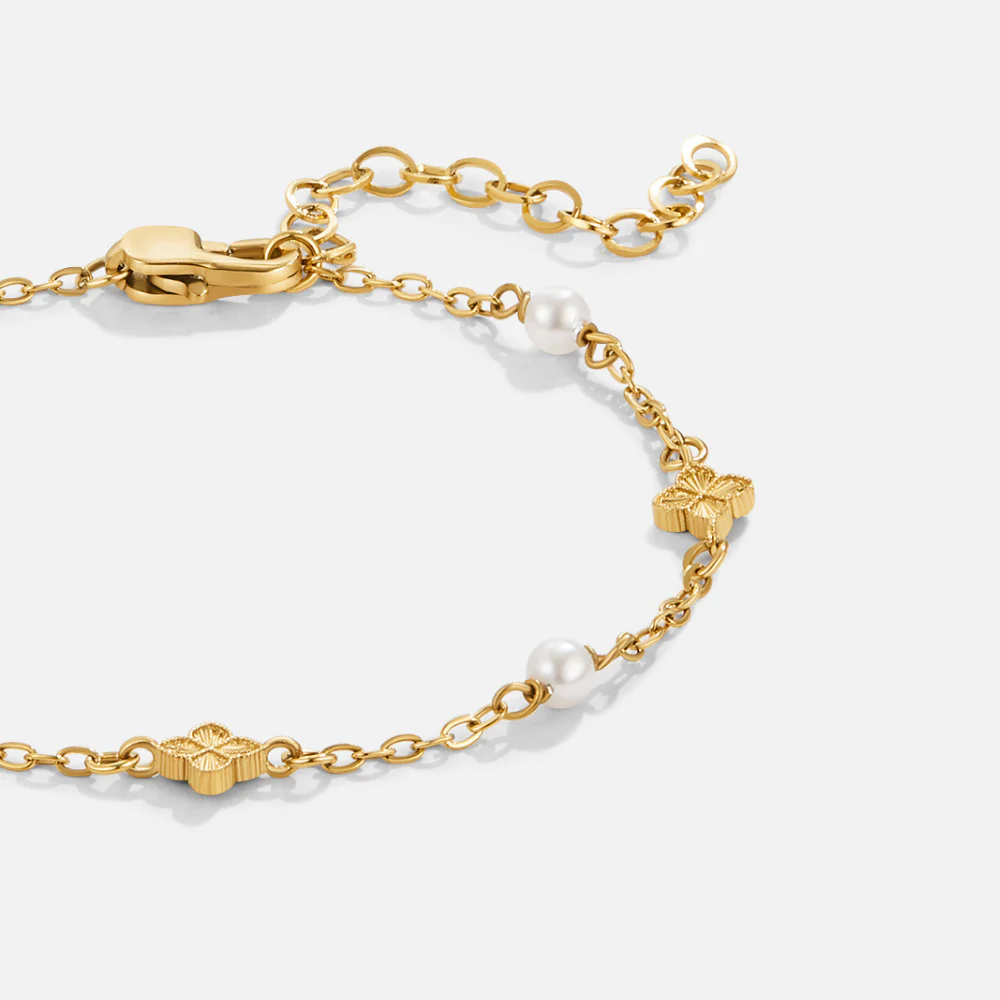 Camila Blütenblatt-Armband - Image 3