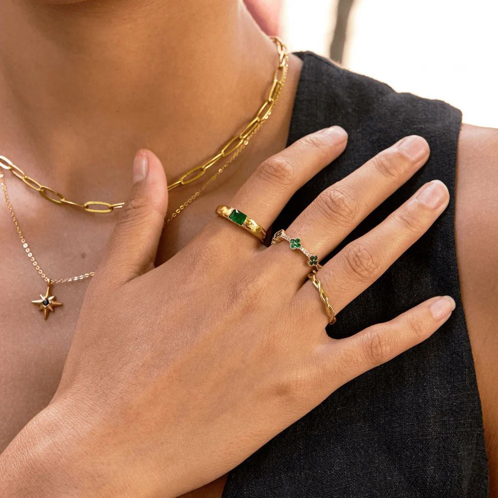 Goldring mit Smaragdstein „Ember“ - Image 2
