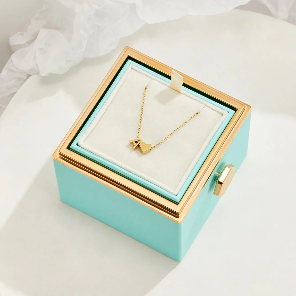 Goldkette mit Buchstaben & Herz-Anhänger  - Image 2