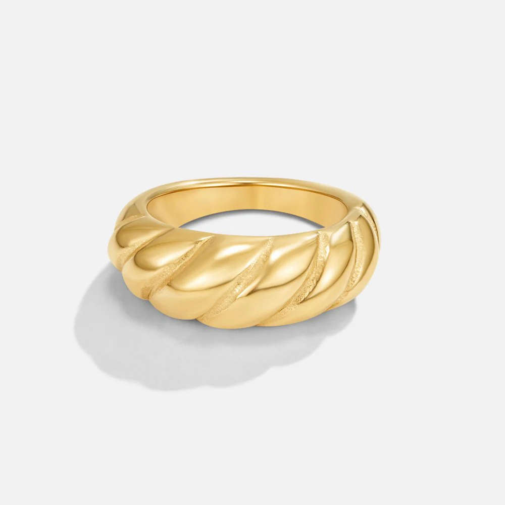 Goldener Croissant-Ring