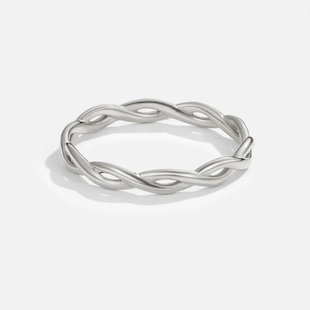 18K Silberring mit Twist-Design „Infinity“