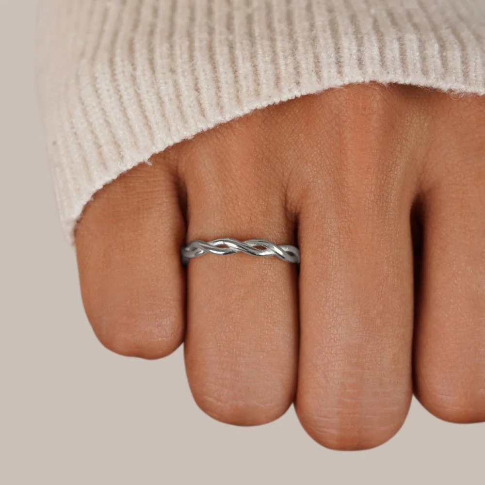 18K Silberring mit Twist-Design „Infinity“ - Image 2