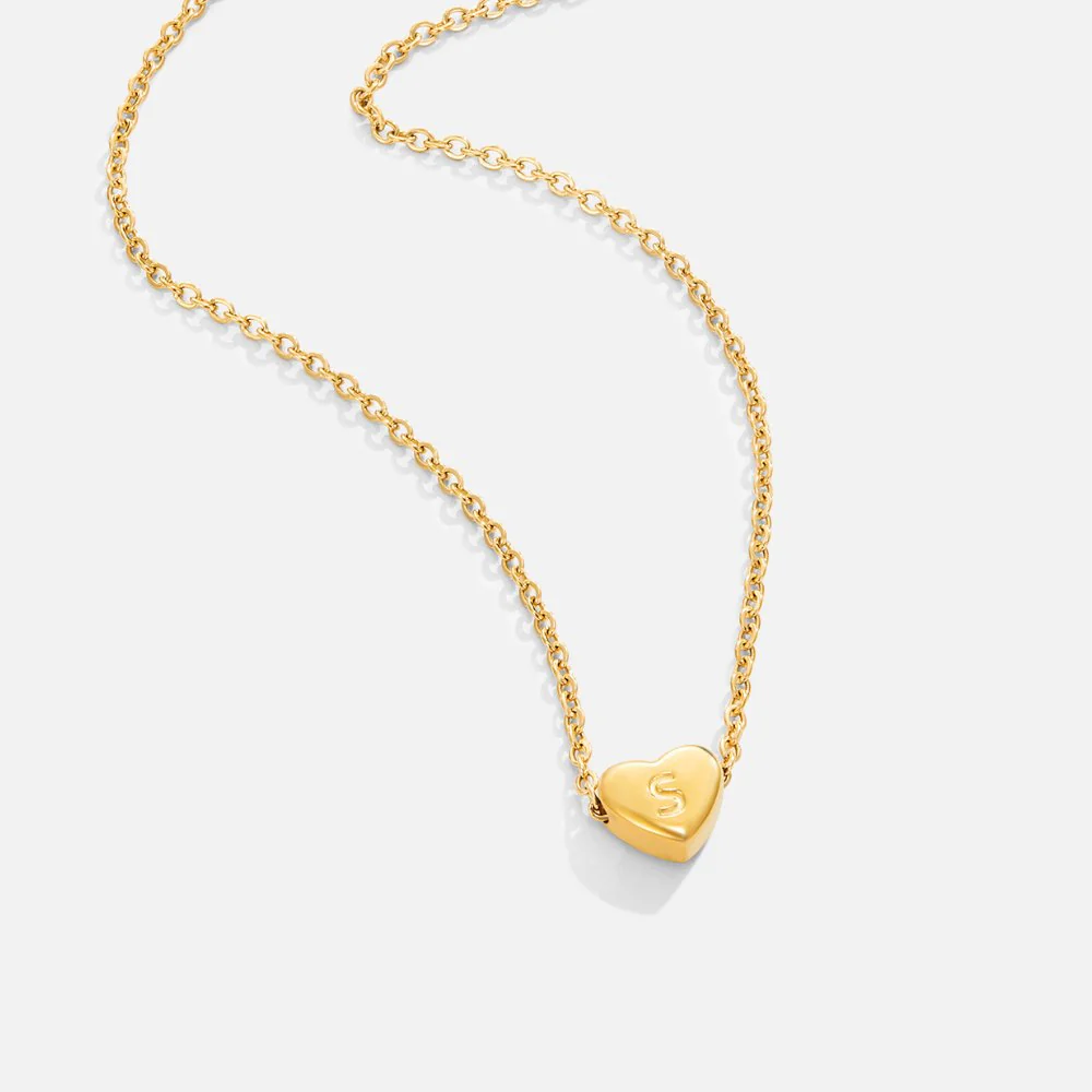 Goldene Herzkette mit Buchstaben