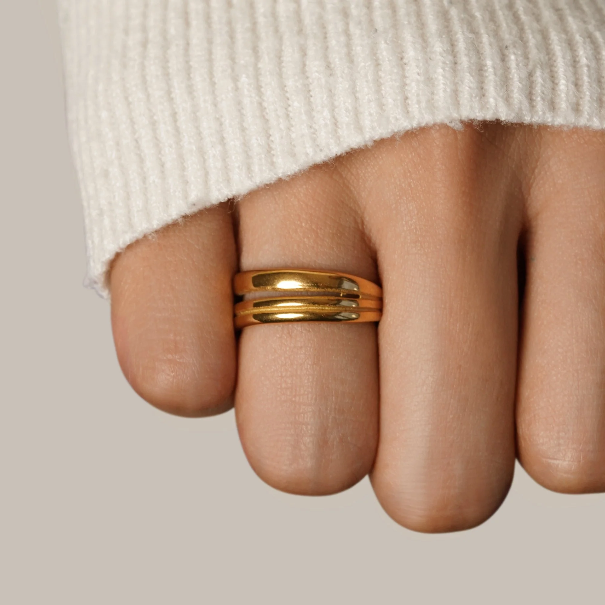 Goldener Stapelring „Lia“ - Image 2