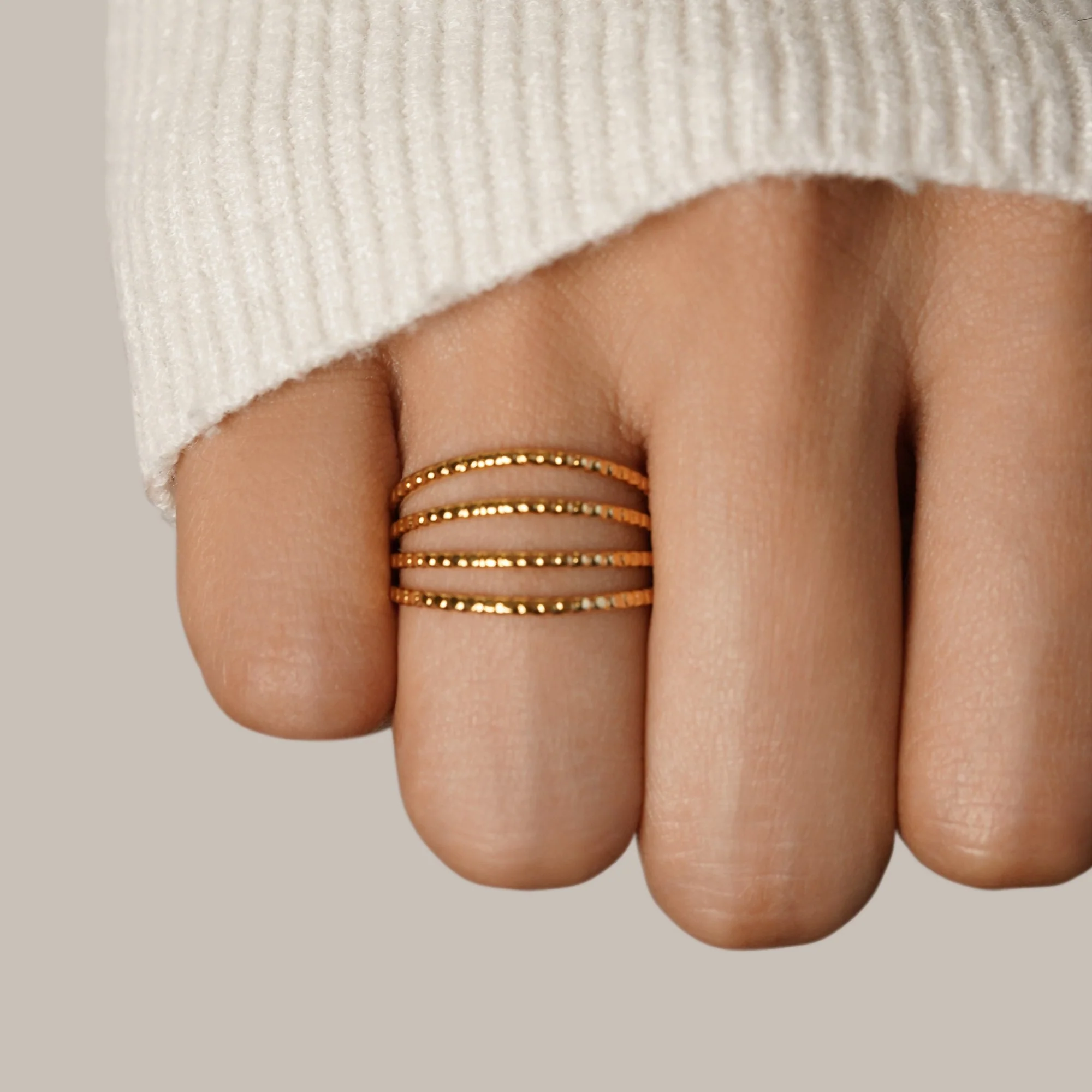 18K Gold-Layering-Ring - Image 2
