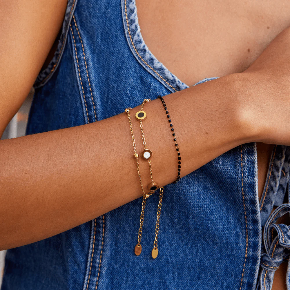 Schwarzes Perlenarmband „Maisie“ - Image 2