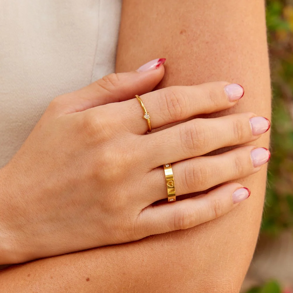 Goldring mit Herzen „Mari“ - Image 2
