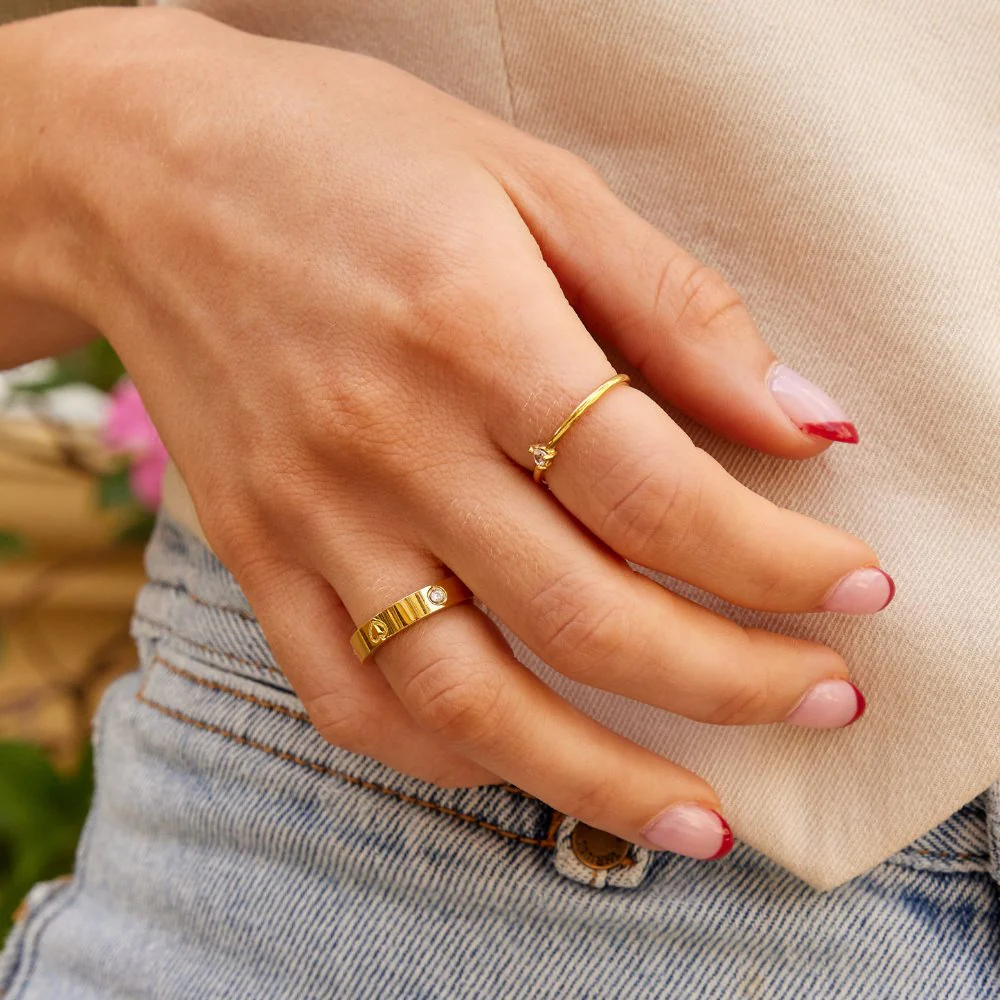 Goldring mit Herzen „Mari“ - Image 4