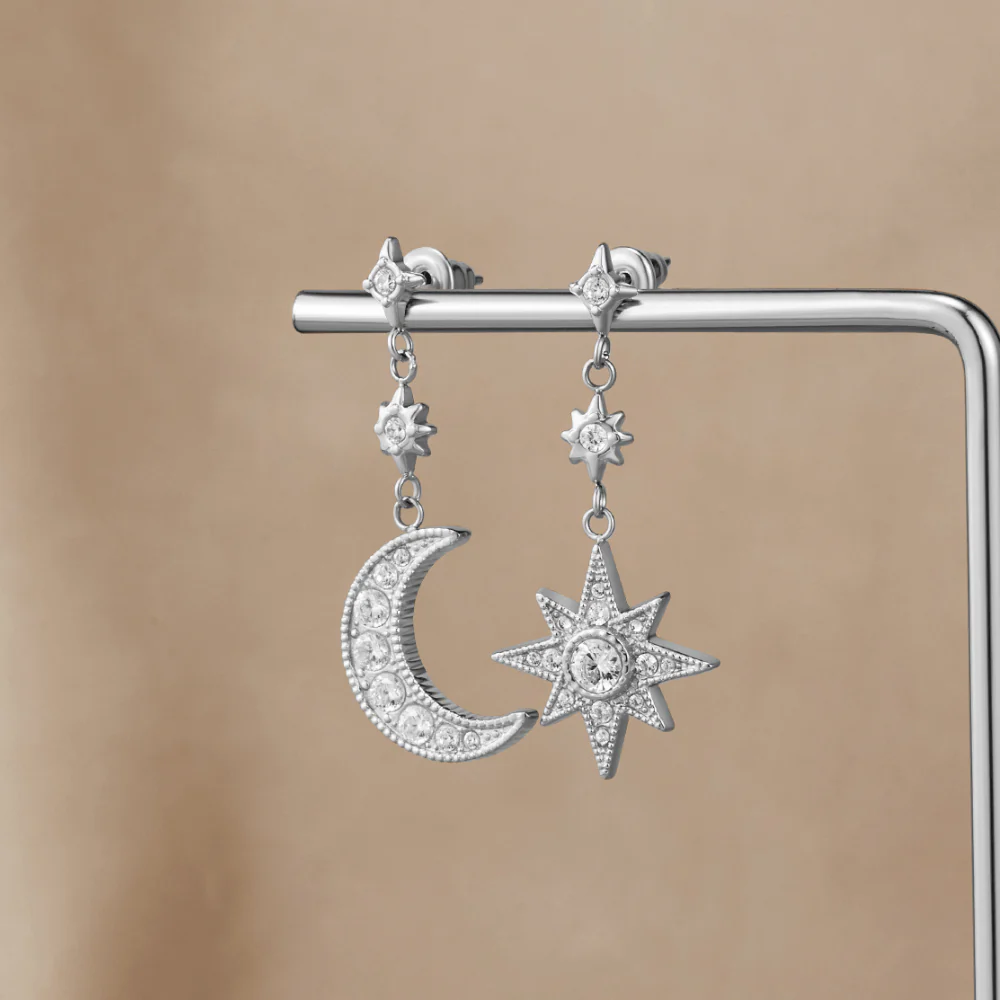Silberne Kristall-Ohrringe mit Mond und Stern - Image 4