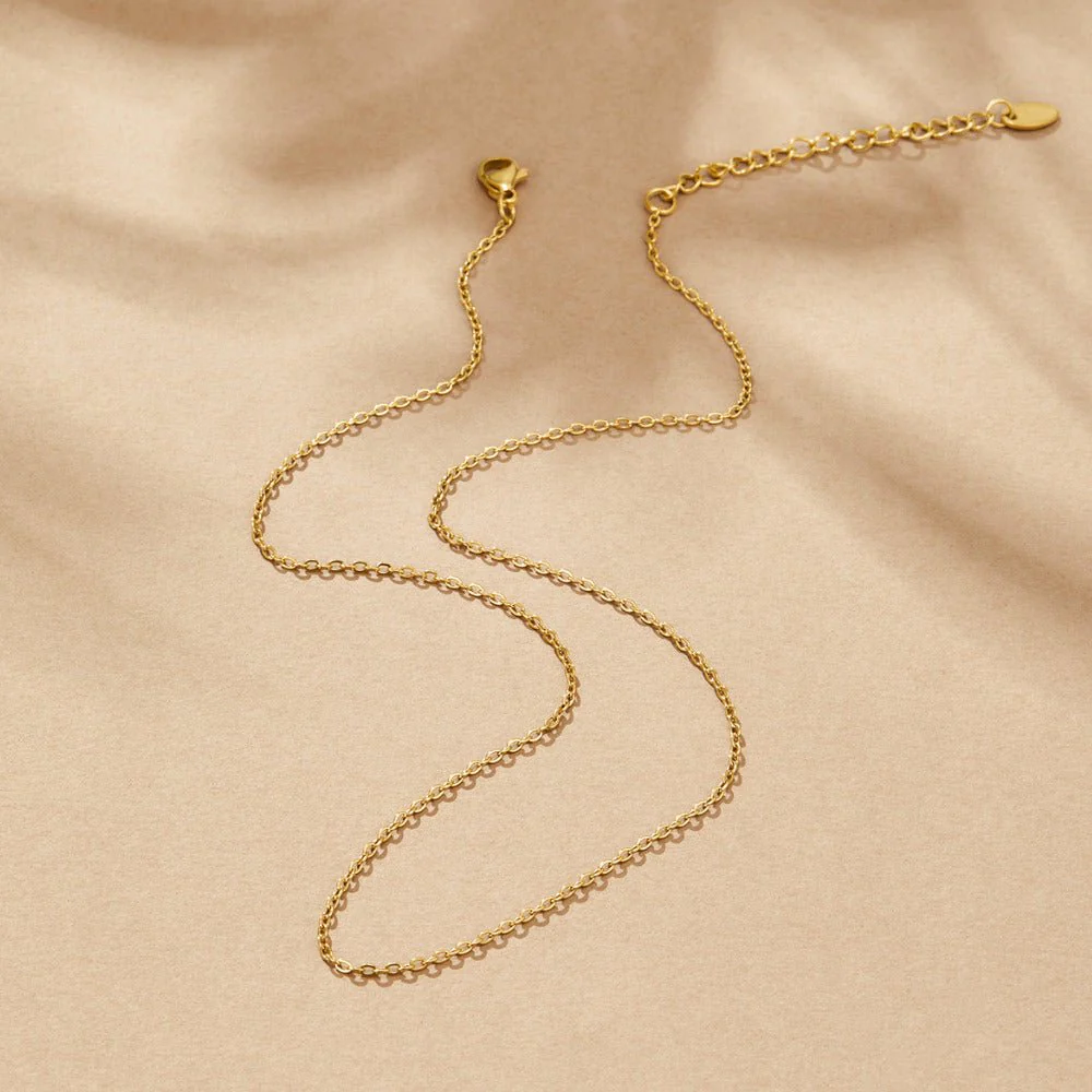 Pia Halskette mit Kettengliedern und Charms - Image 2