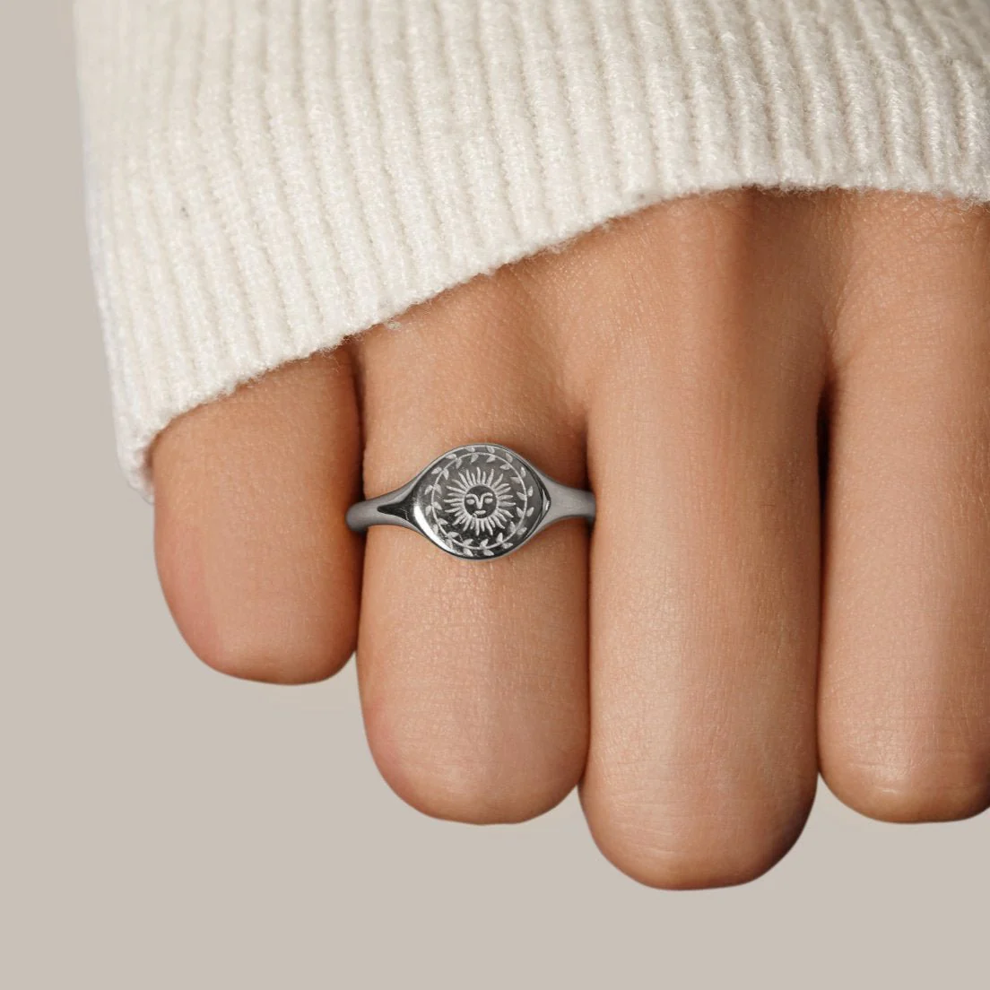 Sonnenwende-Ring Silber - Image 2