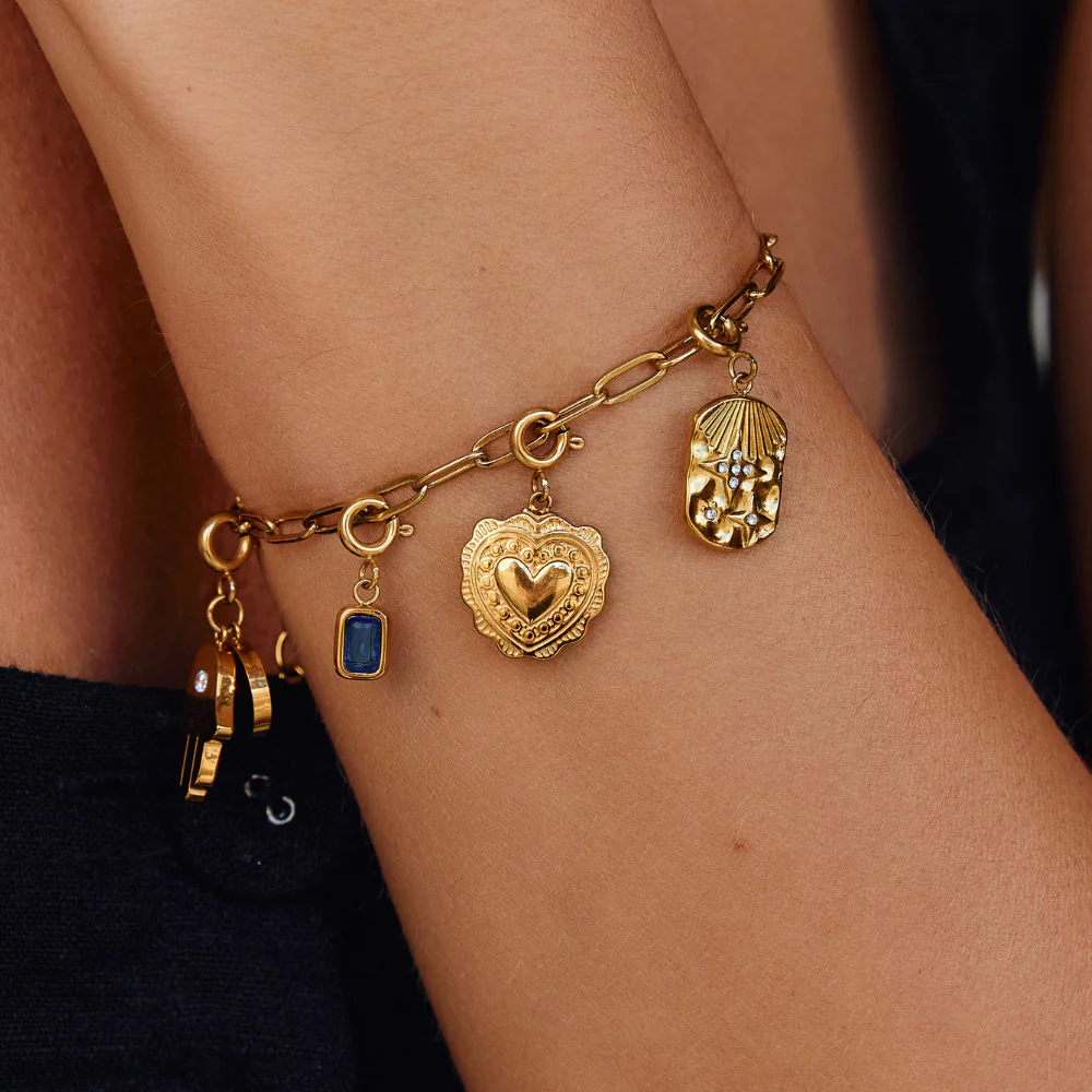 Vintage Gold Herz Charm - Image 2