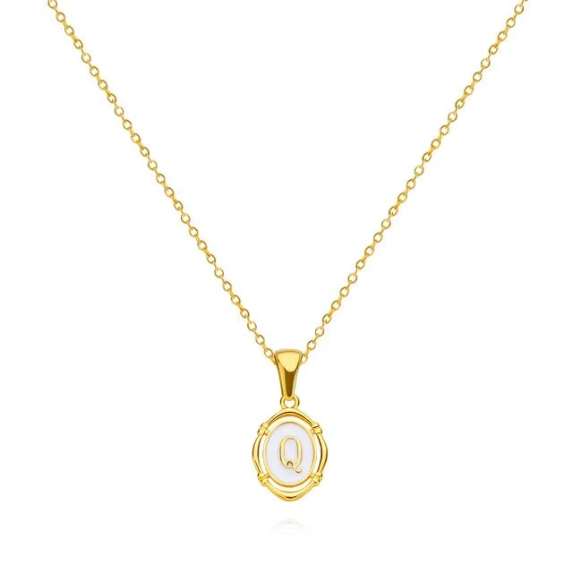 Vintage-Buchstaben-Kette in Gold - Image 21