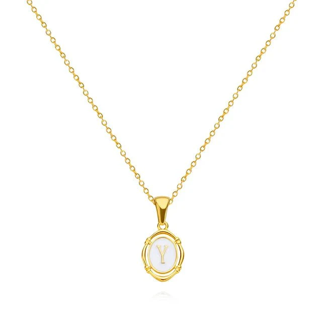 Vintage-Buchstaben-Kette in Gold - Image 28