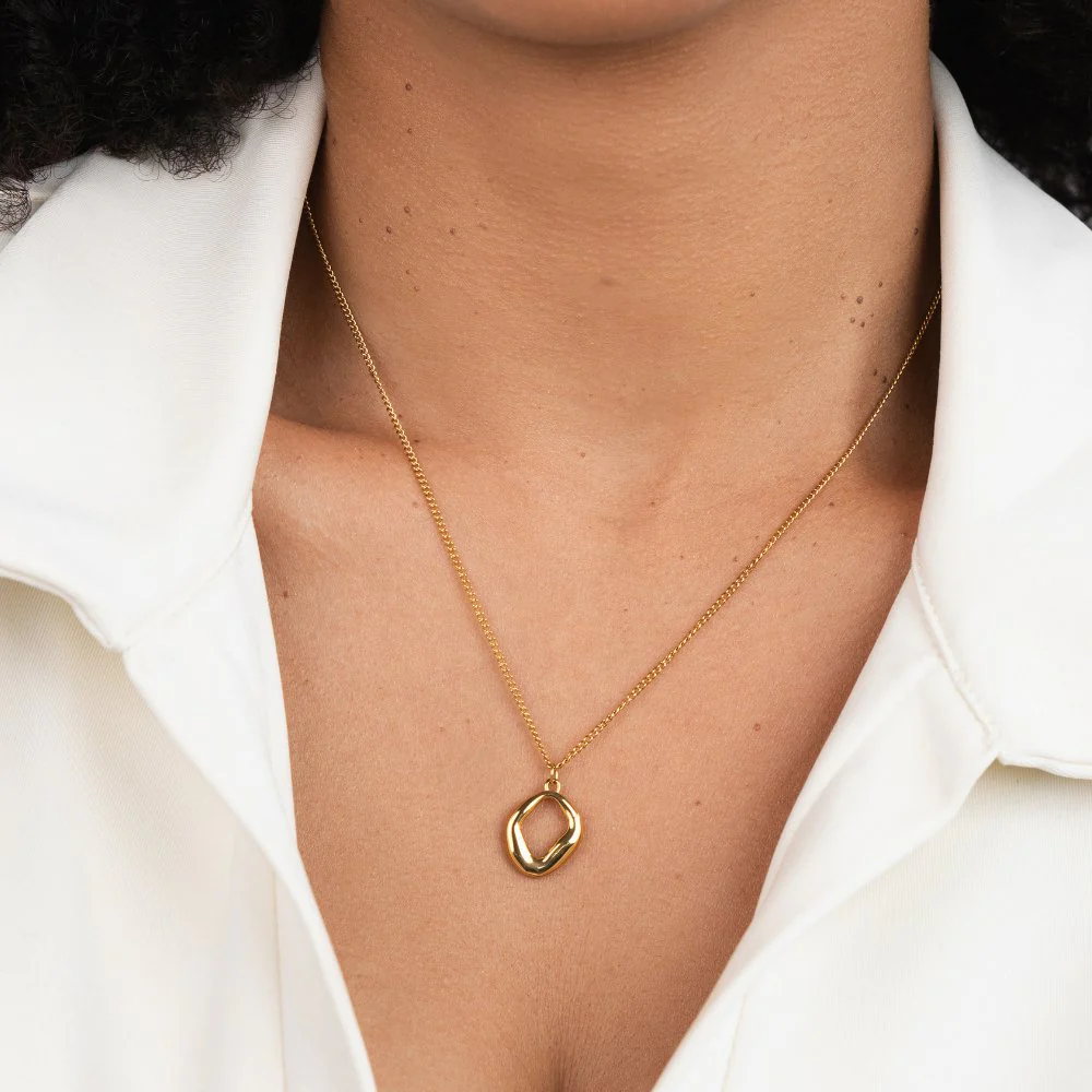 Geometrische Gold-Halskette „Zola“ - Image 3